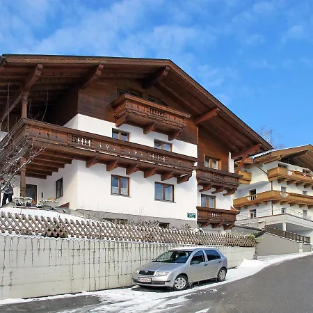 Apartment Haus Neurauter 155w Fuegen